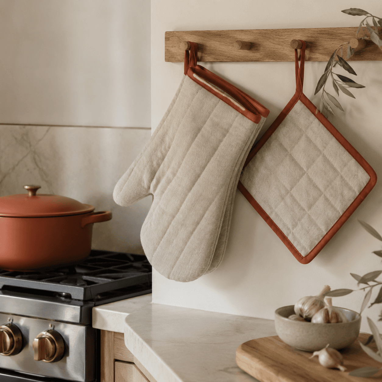 Oven Mitt Pair